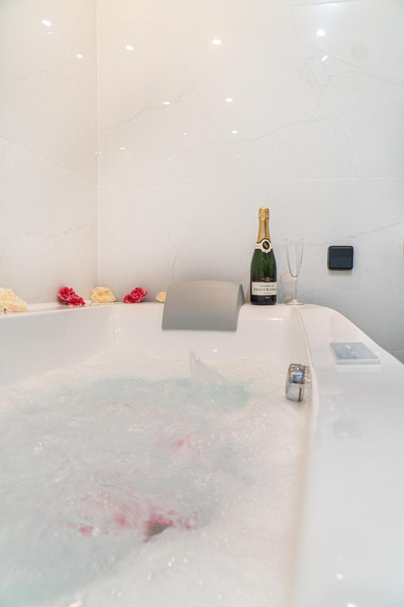 Paradise+ With Jacuzzi In The Heart Of Athens! Bagian luar foto